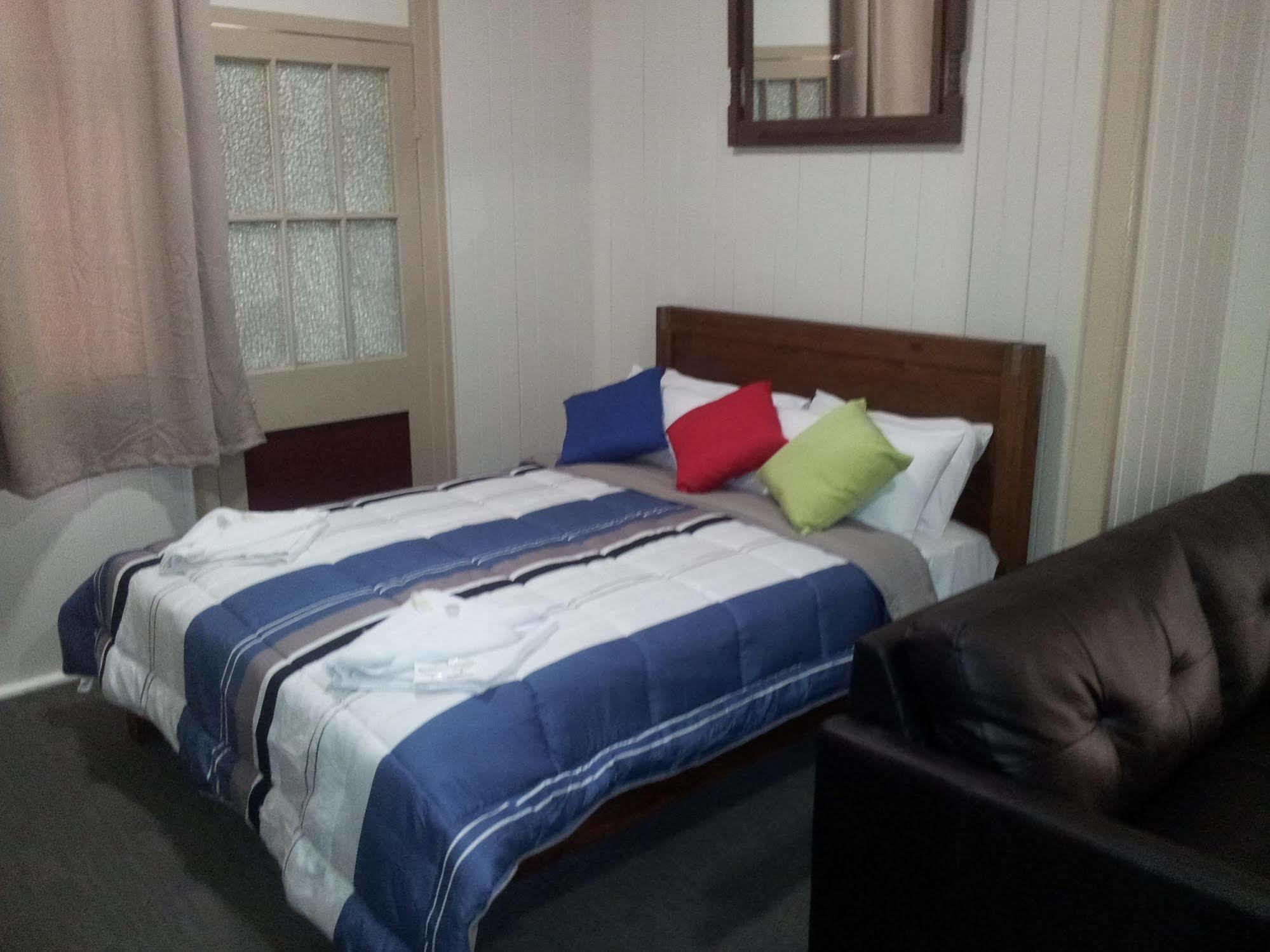 Exchange Hotel Toogoolawah Ngoại thất bức ảnh